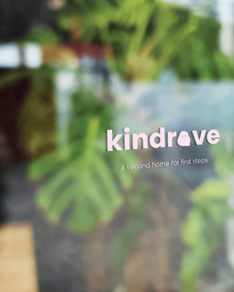 kindrove logo design